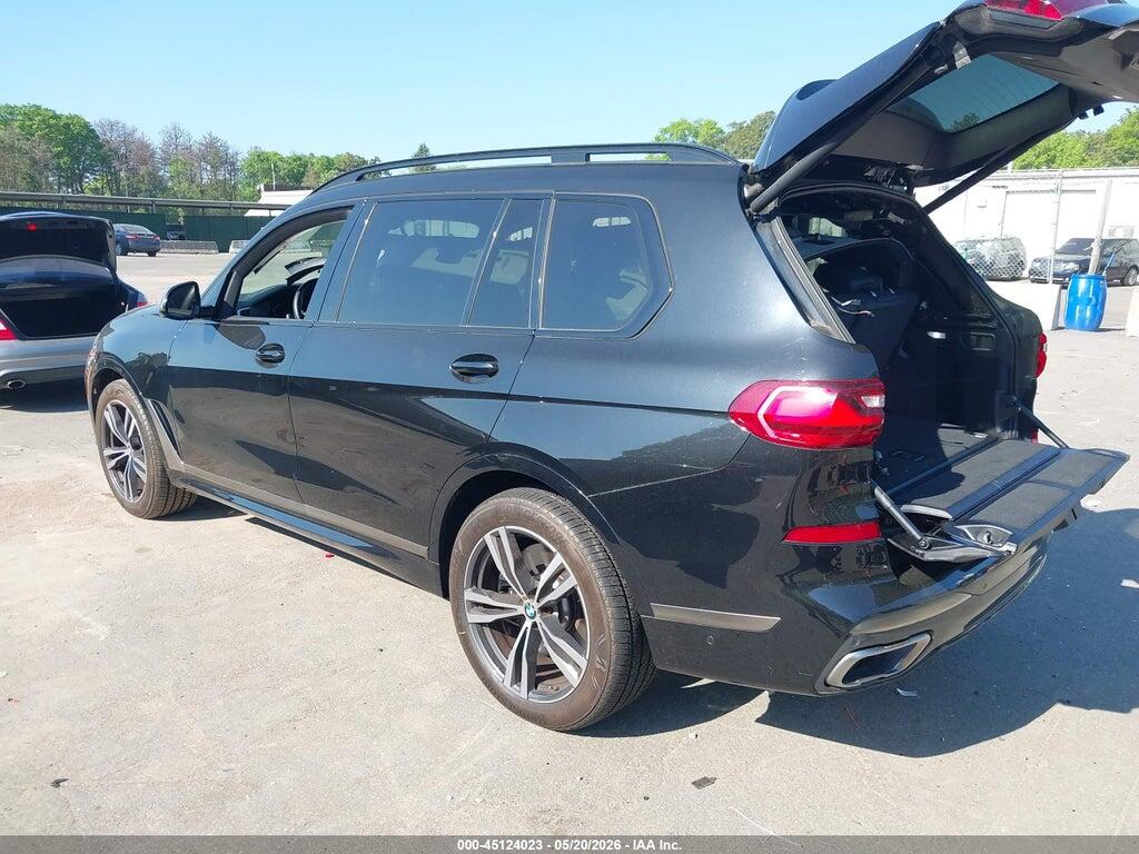 5UXCX6C07M9D97796 2021 BMW X7 photo no. 3