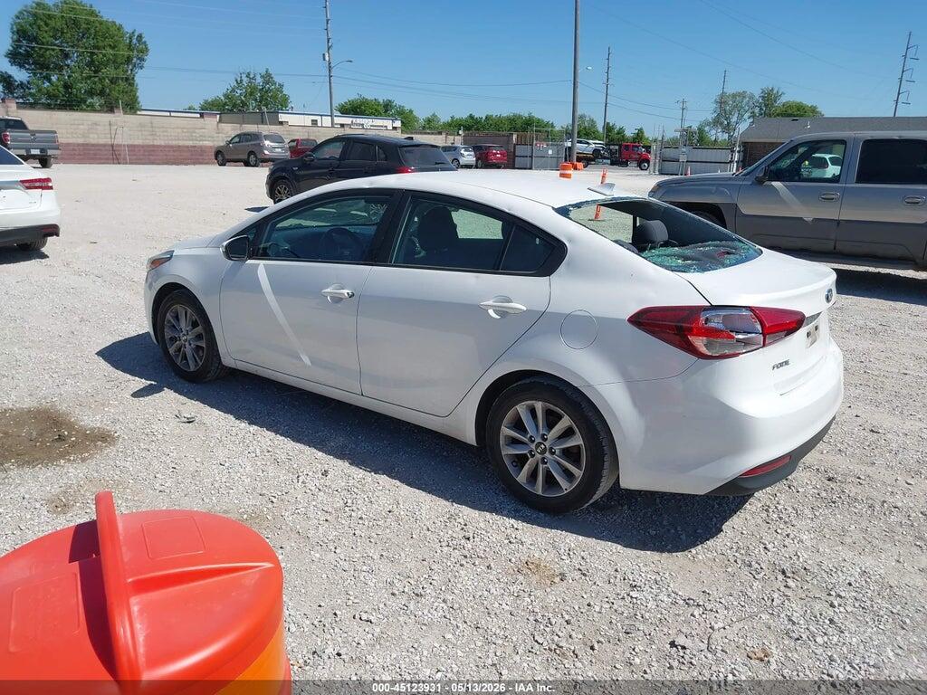 3KPFL4A73HE114761 2017 KIA FORTE photo no. 3