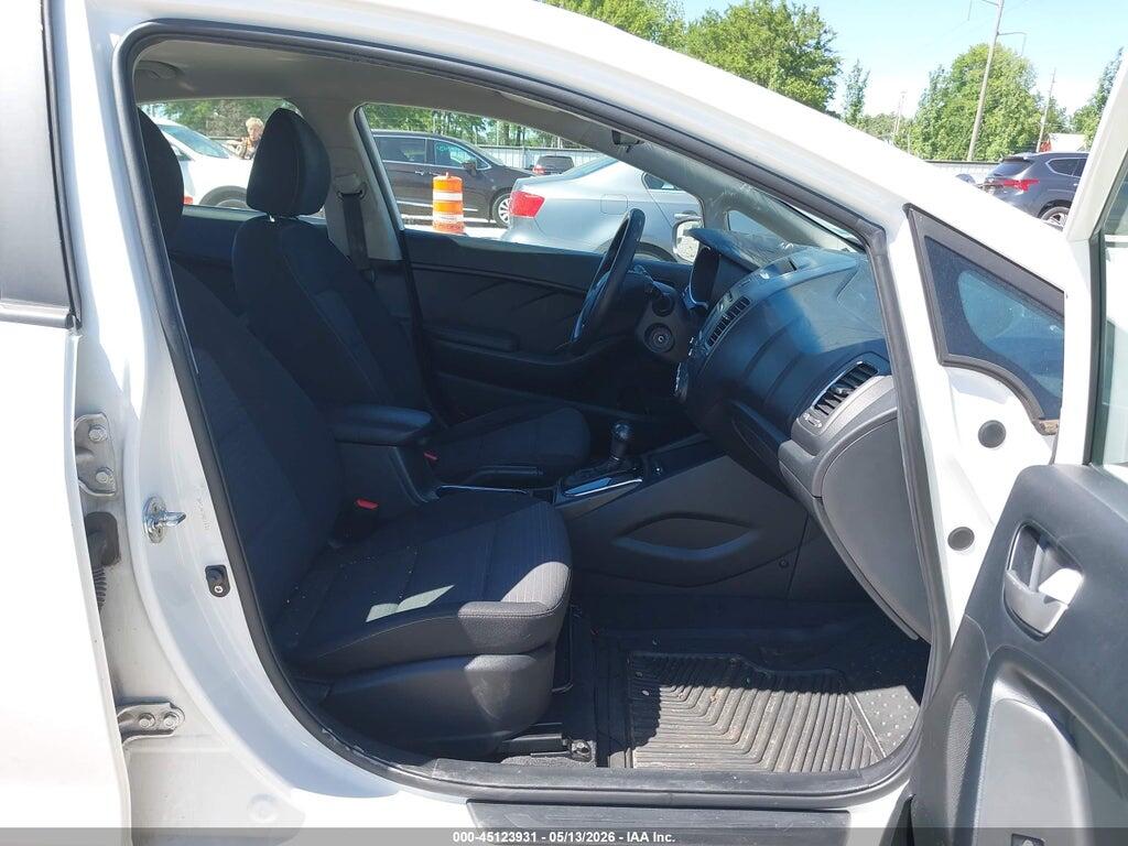 3KPFL4A73HE114761 2017 KIA FORTE photo no. 5