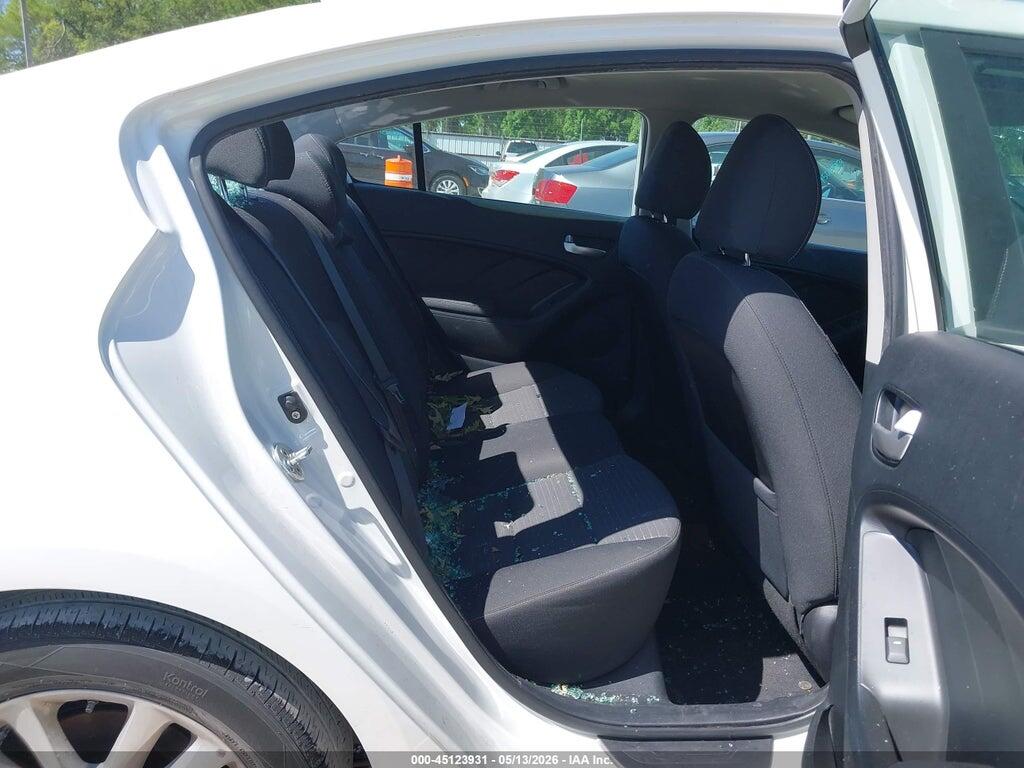 3KPFL4A73HE114761 2017 KIA FORTE photo no. 8