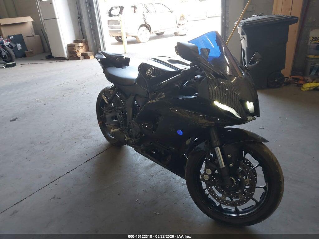 JYARM38E8NA001147 2022 YAMAHA YZFR7 photo no. 1