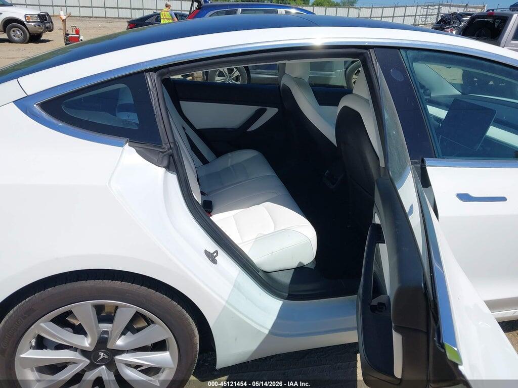 5YJ3E1EB0JF135707 2018 TESLA MODEL 3 photo no. 8