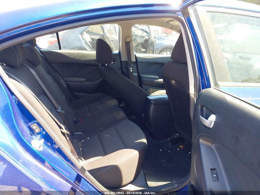 3KPFK4A73HE060915 2017 KIA FORTE photo no. 8