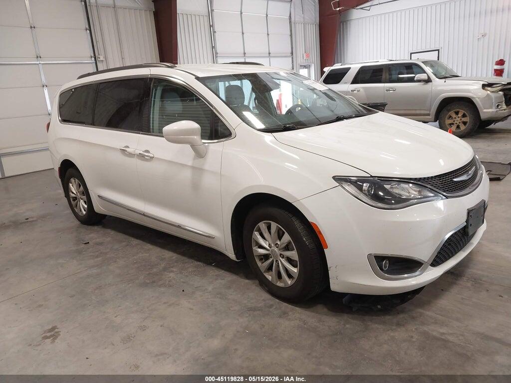 2C4RC1BG6HR837836 2017 CHRYSLER PACIFICA photo no. 1