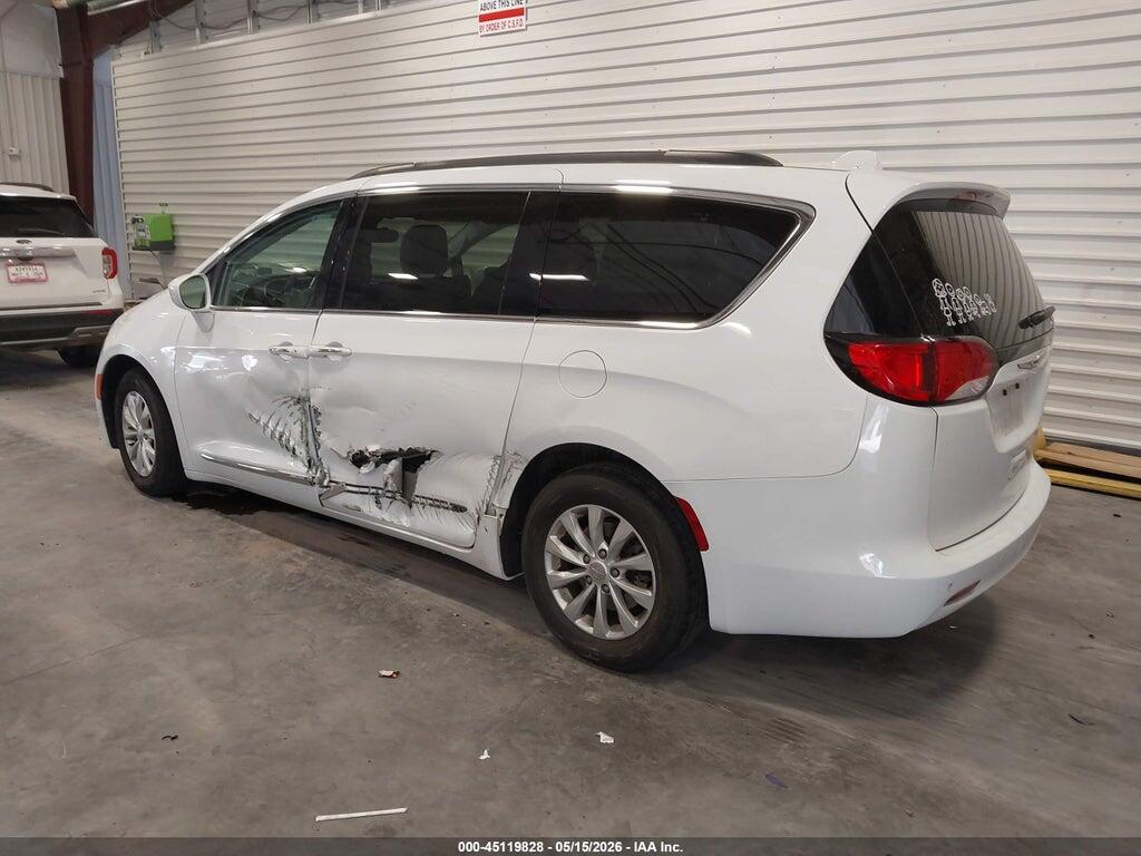 2C4RC1BG6HR837836 2017 CHRYSLER PACIFICA photo no. 3