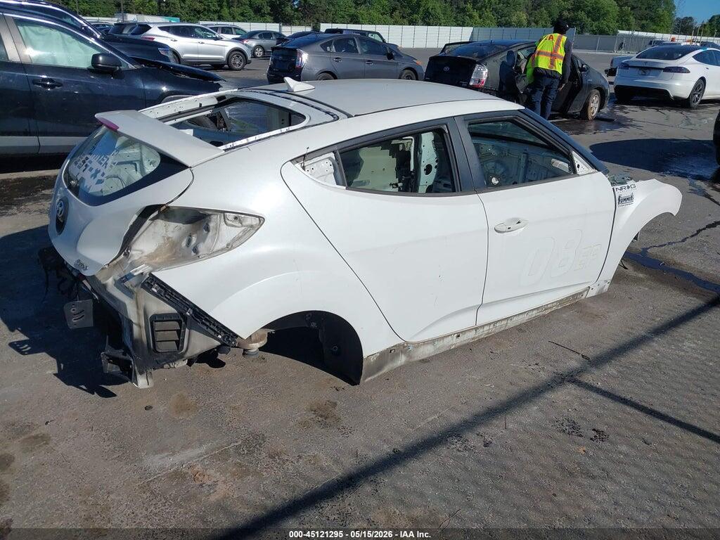 KMHTC6AE4DU117933 2013 HYUNDAI VELOSTER photo no. 4