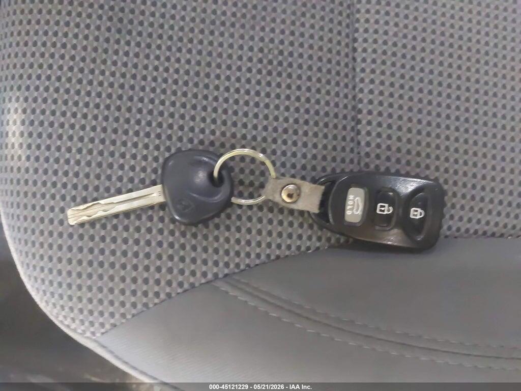 5NPEB4AC4EH869078 2014 HYUNDAI SONATA photo no. 11