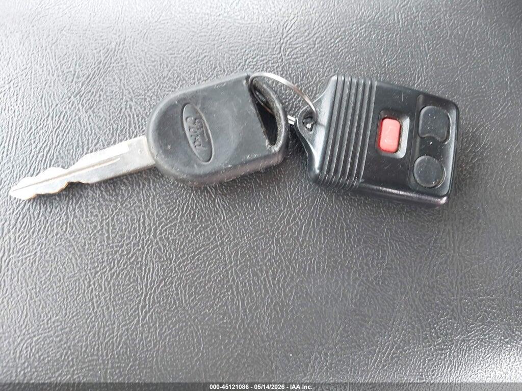 1FMDU77K85UB67949 2005 FORD EXPLORER SPORT TRAC photo no. 11