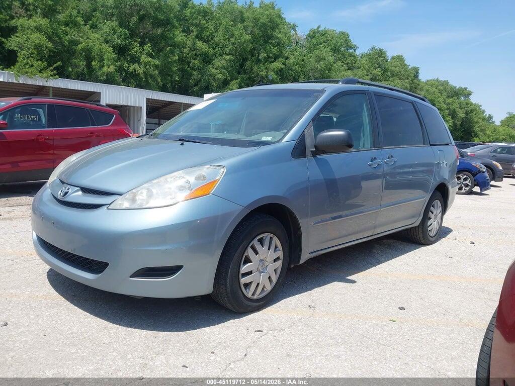 5TDKK4CC7AS337425 2010 TOYOTA SIENNA photo no. 2