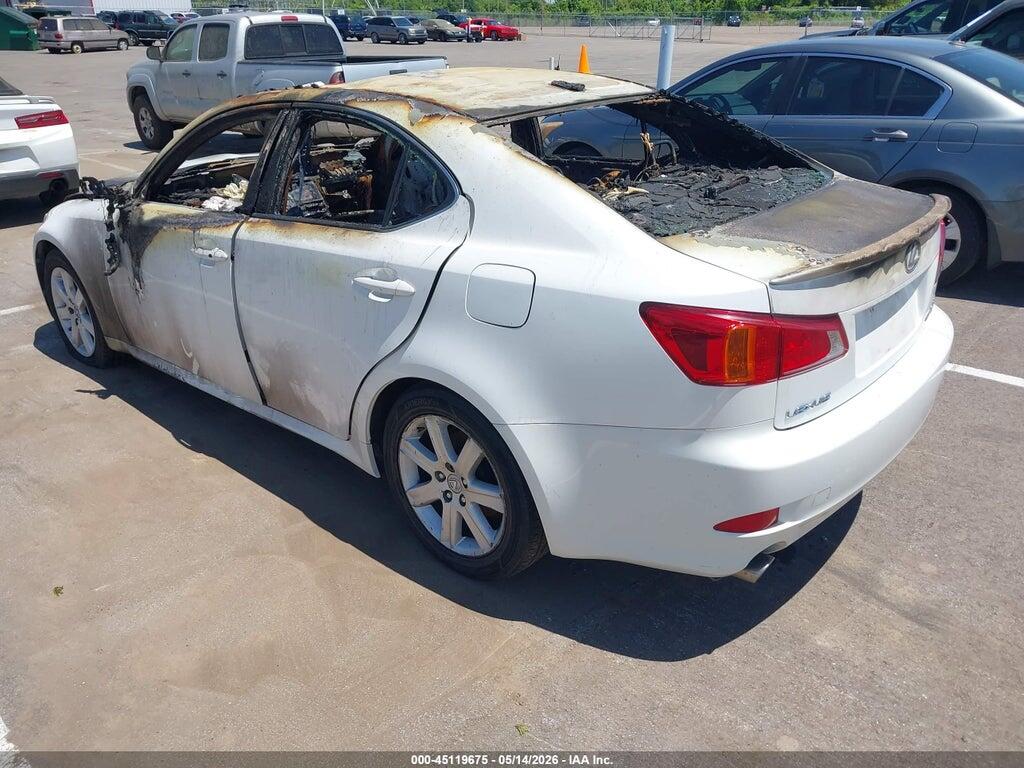 JTHCK262292030676 2009 LEXUS IS 250 photo no. 3