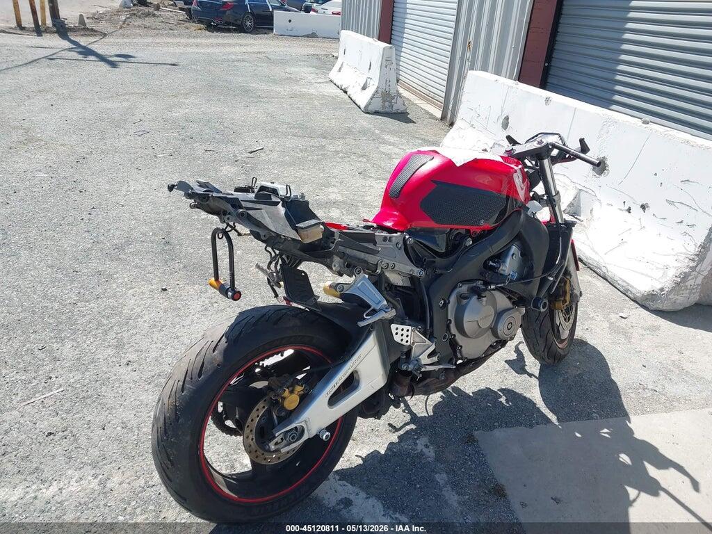 JH2PC37174M101628 2004 HONDA CBR600 photo no. 4