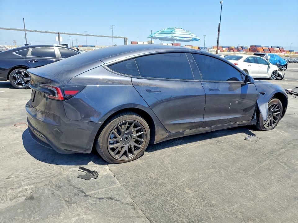 5YJ3E1EA6TF157981 2026 TESLA MODEL 3 photo no. 3