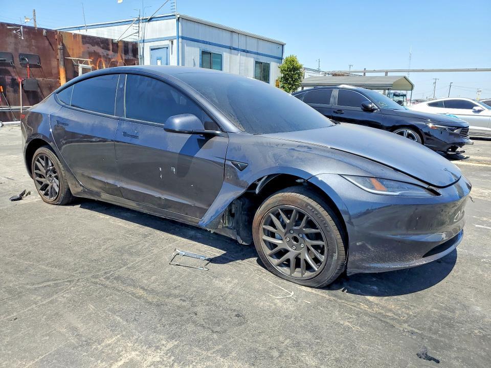 5YJ3E1EA6TF157981 2026 TESLA MODEL 3 photo no. 4