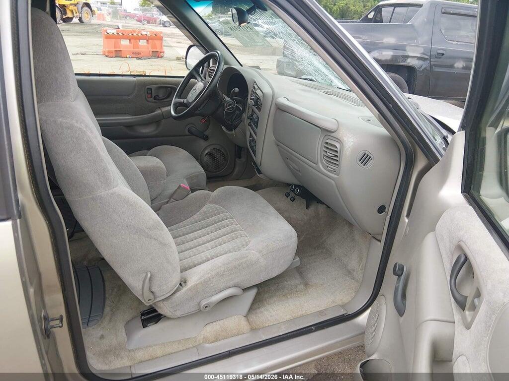 1GCCS19W128173163 2002 CHEVROLET S-10 photo no. 5