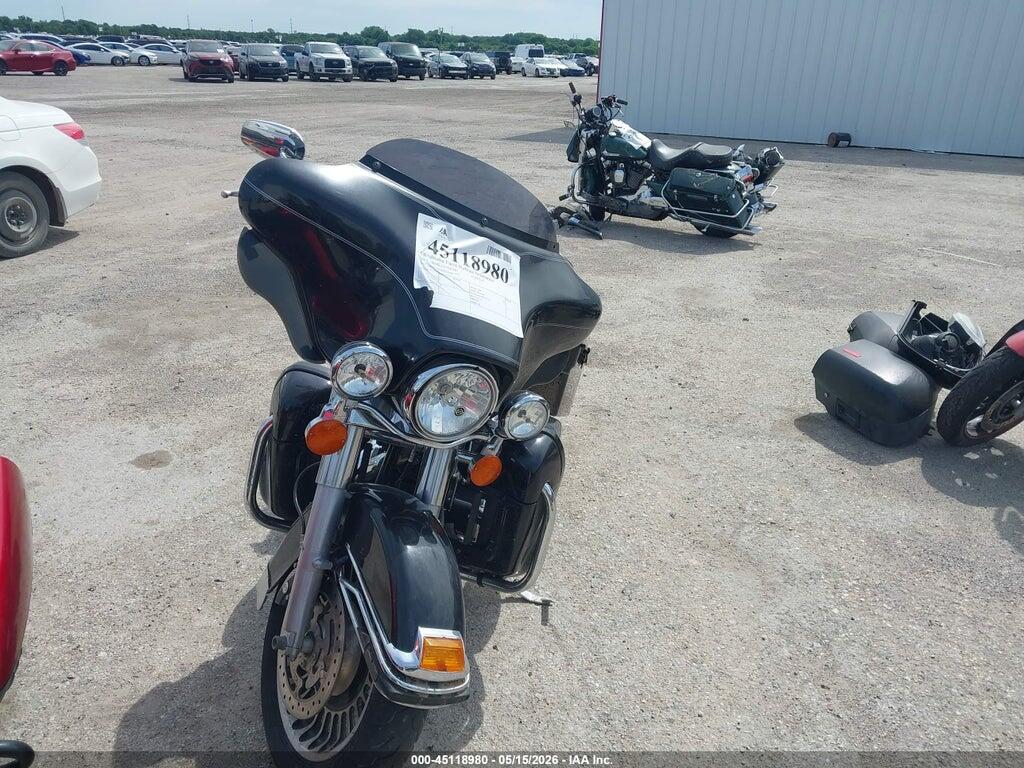 1HD1FC417BB671159 2011 HARLEY-DAVIDSON FLHTCU photo no. 5