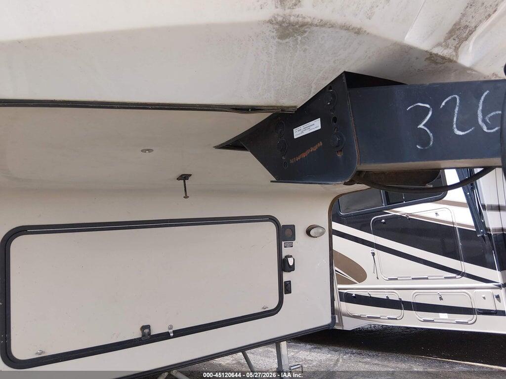 5ZT3CH2B4GA313265 2016 CHAPARRAL 371MBRB photo no. 10