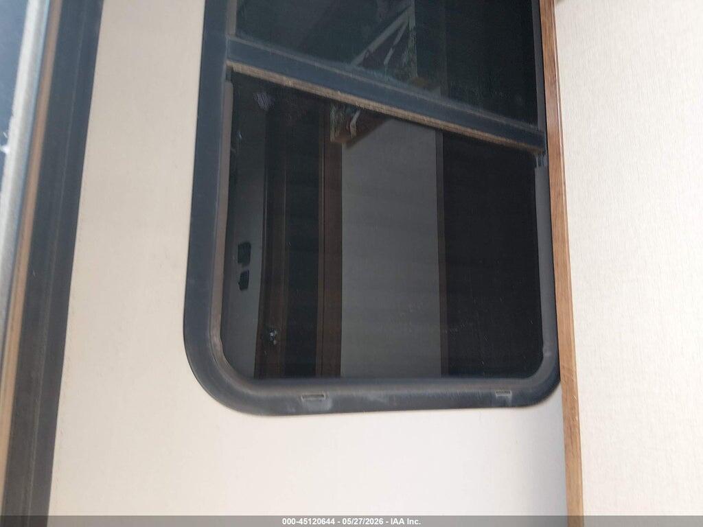 5ZT3CH2B4GA313265 2016 CHAPARRAL 371MBRB photo no. 8