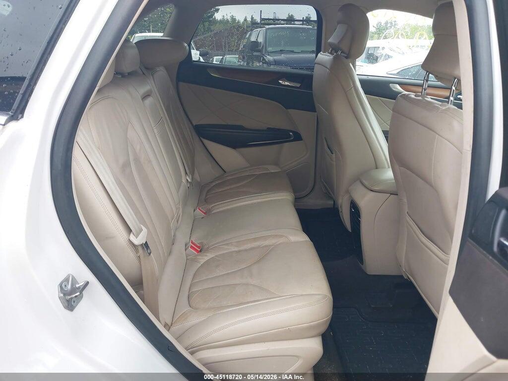 5LMCJ2D97HUL44419 2017 LINCOLN MKC photo no. 8