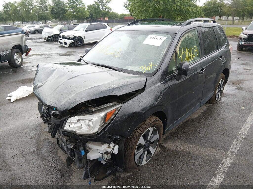 JF2SJAGC1JH543311 2018 SUBARU FORESTER photo no. 2