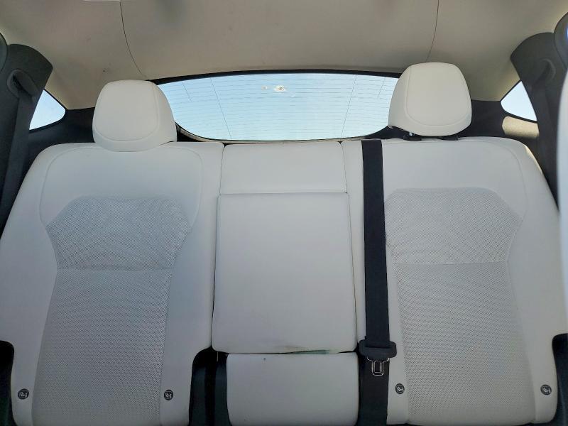 2026 TESLA MODEL Y — Фото 10 из 16