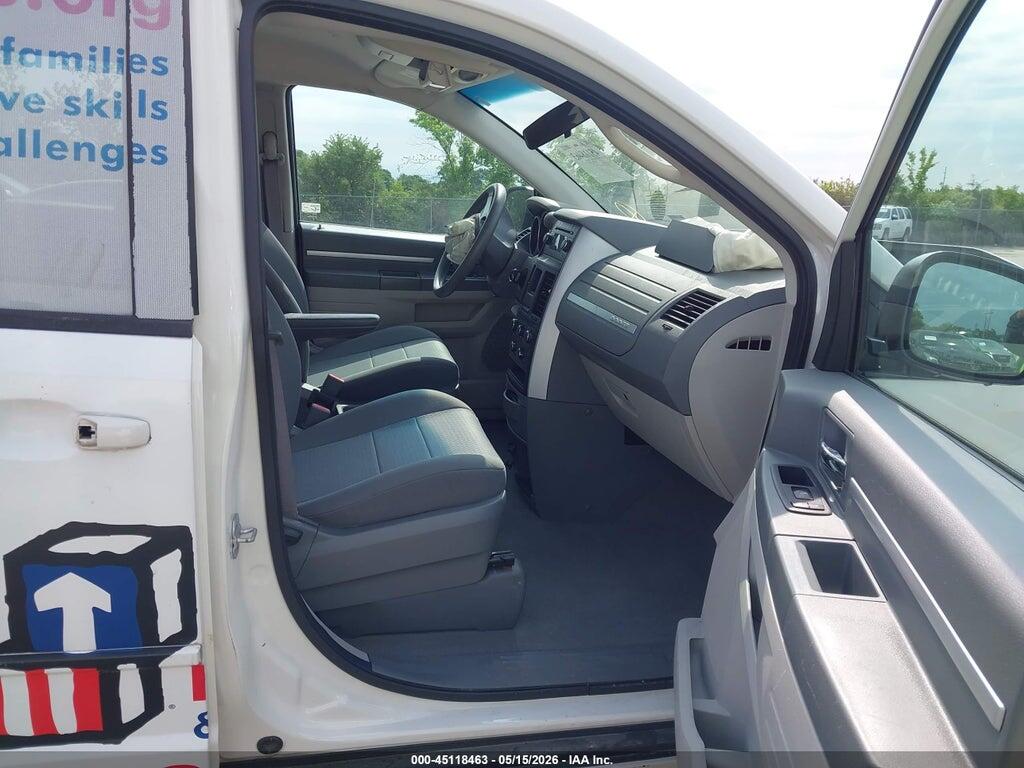 2D4RN4DE1AR160680 2010 DODGE GRAND CARAVAN photo no. 5