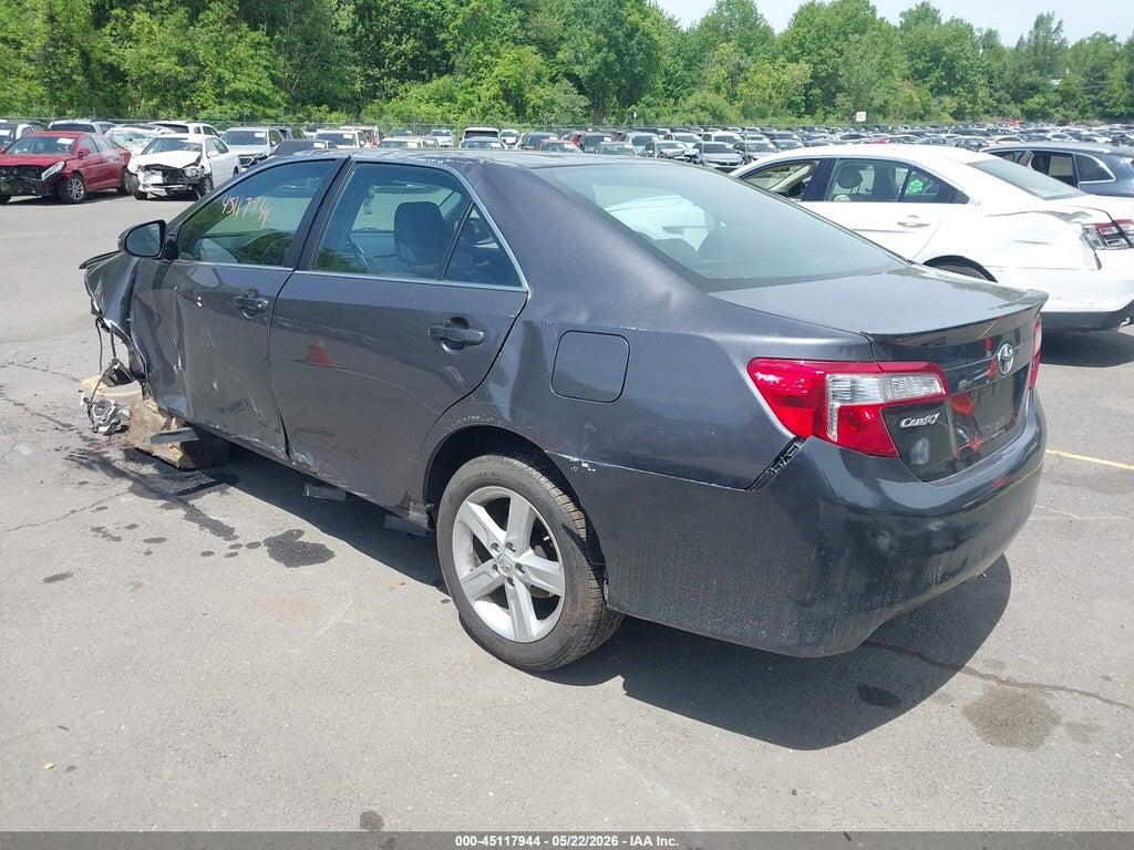 4T1BF1FK6EU323857 2014 TOYOTA CAMRY photo no. 3
