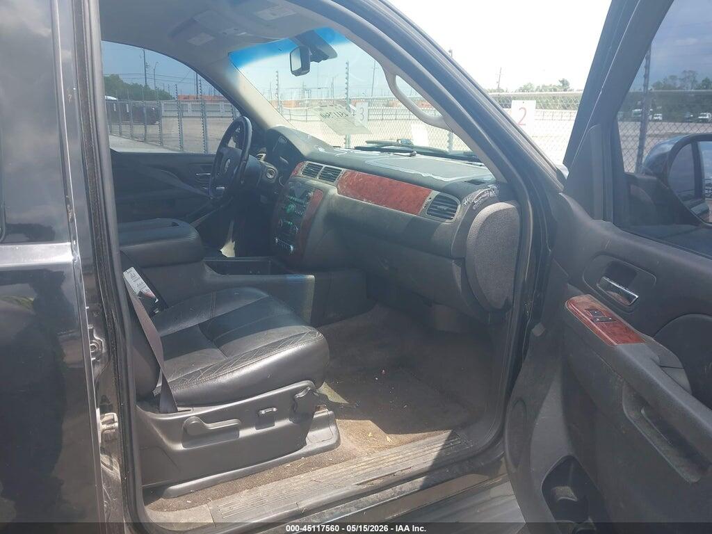 1GNSCBE0XBR262022 2011 CHEVROLET TAHOE photo no. 5