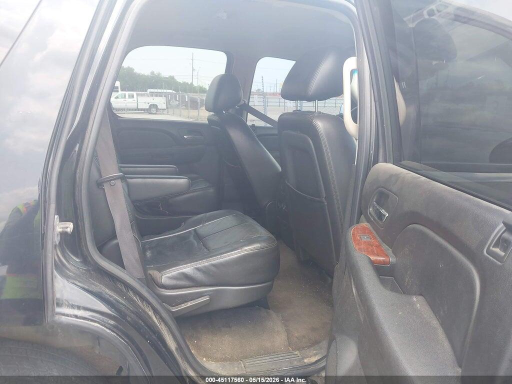 1GNSCBE0XBR262022 2011 CHEVROLET TAHOE photo no. 8