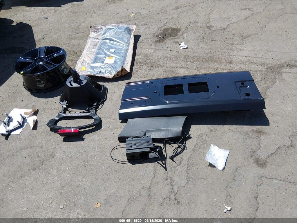 1C4HJXDG1LW340467 2020 JEEP WRANGLER UNLIMITED photo no. 4