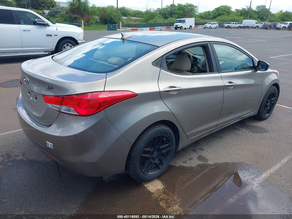 5NPDH4AE3DH355409 2013 HYUNDAI ELANTRA photo no. 4