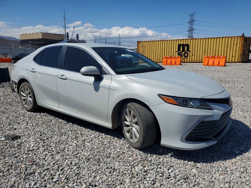 2023 TOYOTA CAMRY LE — Фото 4 из 13