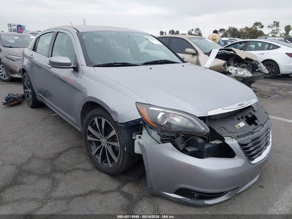 1C3CCBCG3EN135643 2014 CHRYSLER 200 photo no. 1
