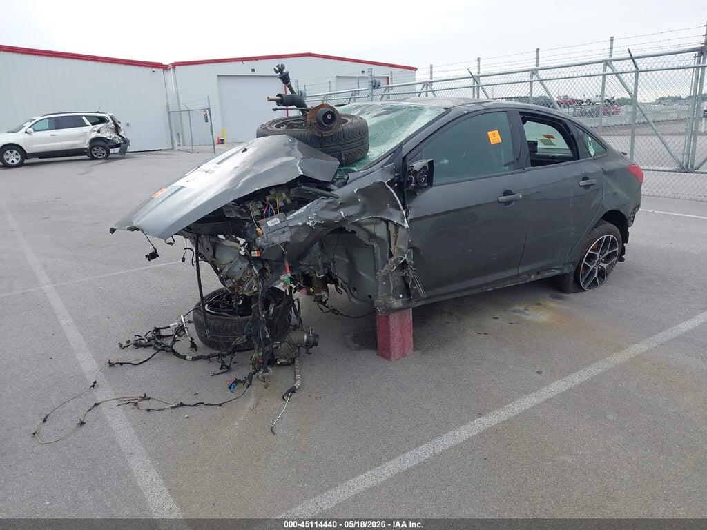 1FADP3F29GL212532 2016 FORD FOCUS photo no. 2