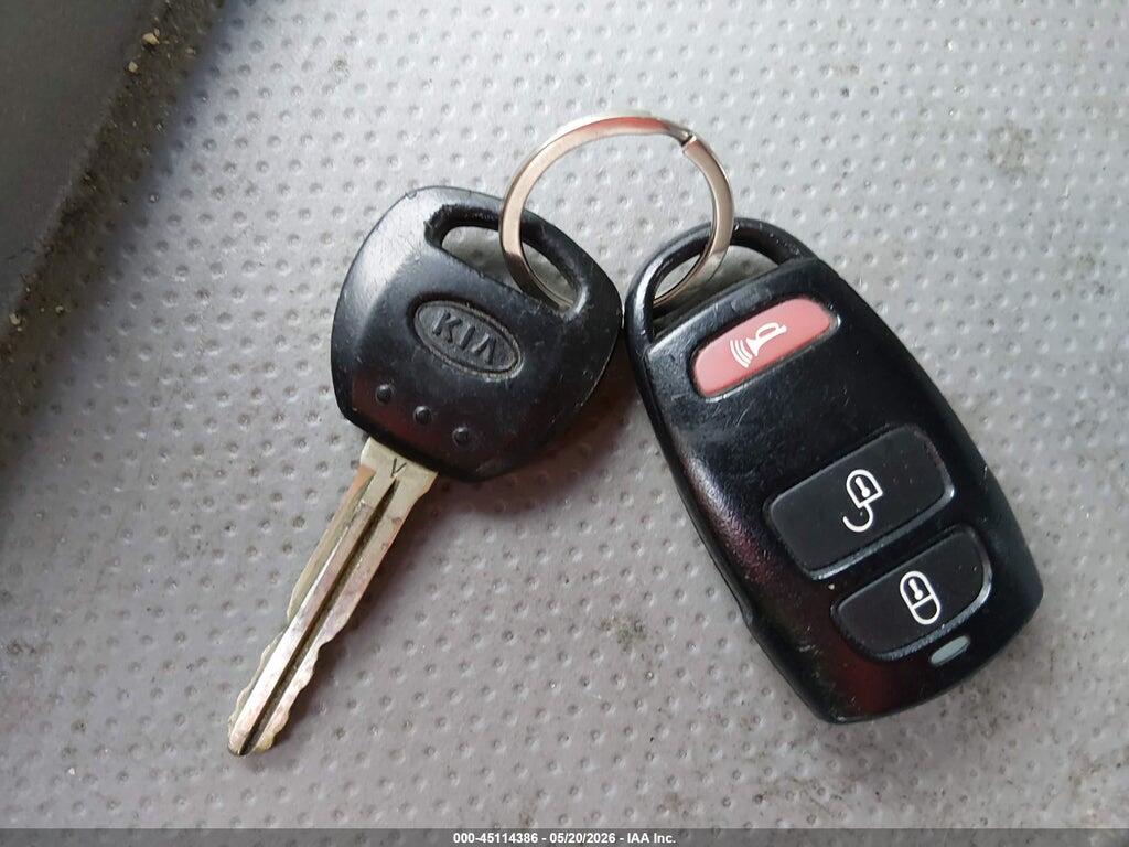 KNDMG4C78B6394179 2011 KIA SEDONA photo no. 11