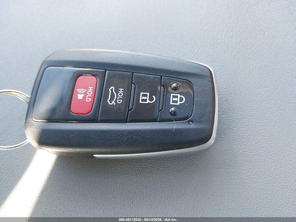 5TDFZRBHXMS090557 2021 TOYOTA HIGHLANDER photo no. 11