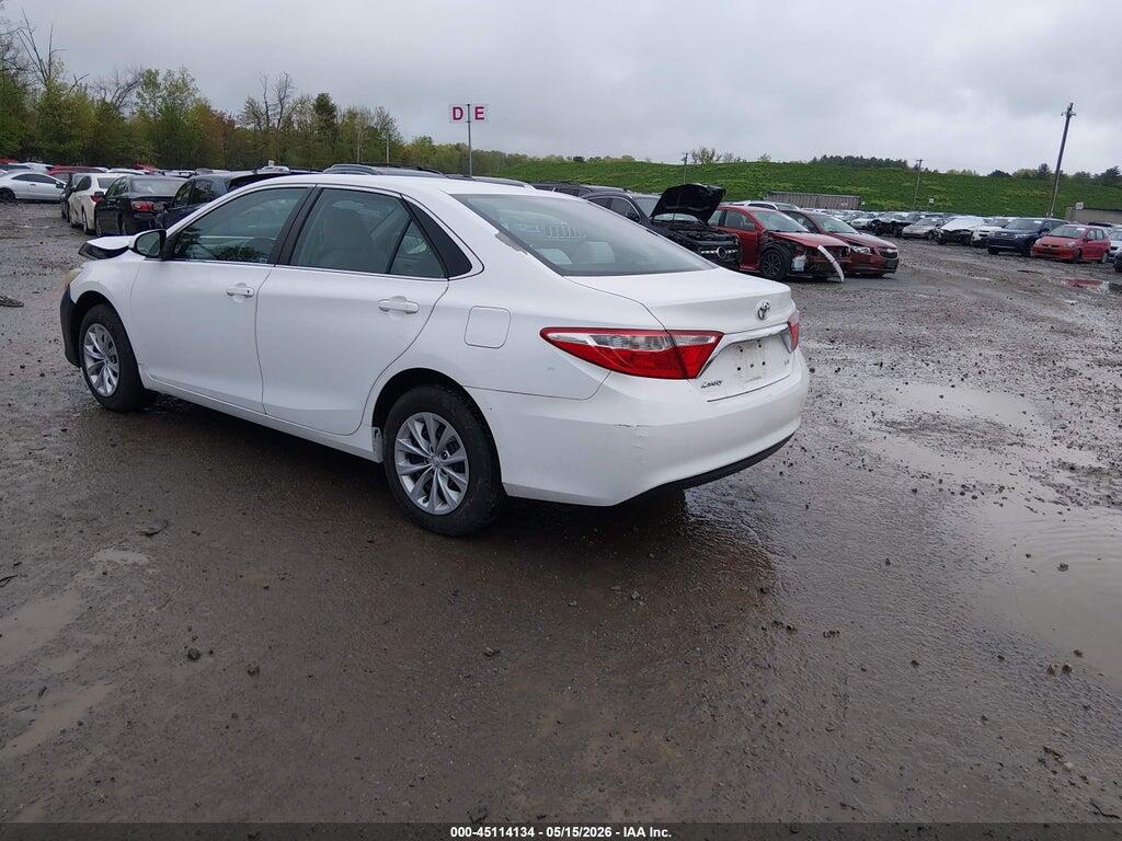 4T1BF1FK9FU973493 2015 TOYOTA CAMRY photo no. 3