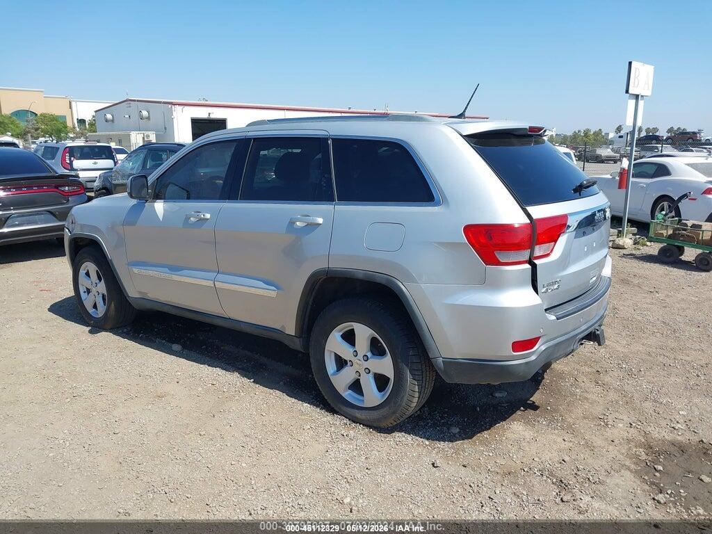 1J4RR4GT3BC715631 2011 JEEP GRAND CHEROKEE photo no. 3