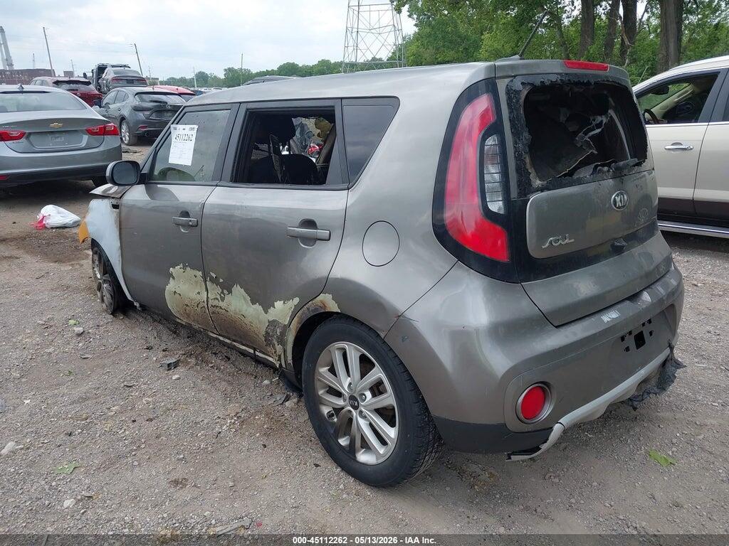 KNDJP3A56J7612501 2018 KIA SOUL photo no. 3