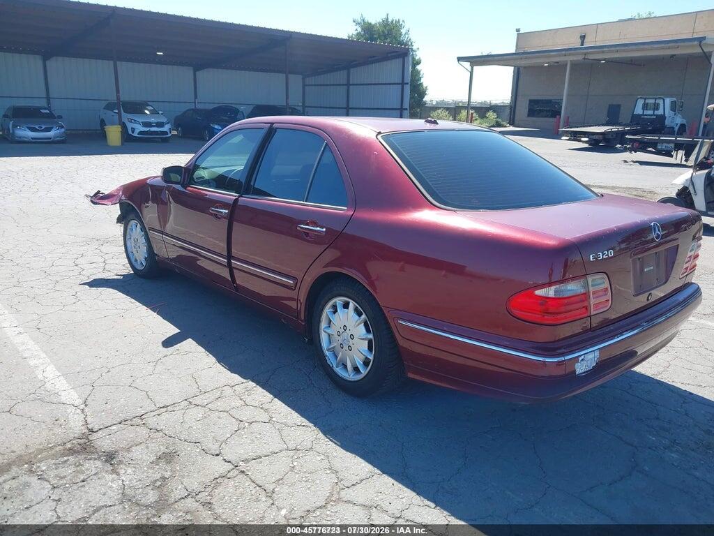 WDBJF65J51B317316 2001 MERCEDES-BENZ E 320 photo no. 3
