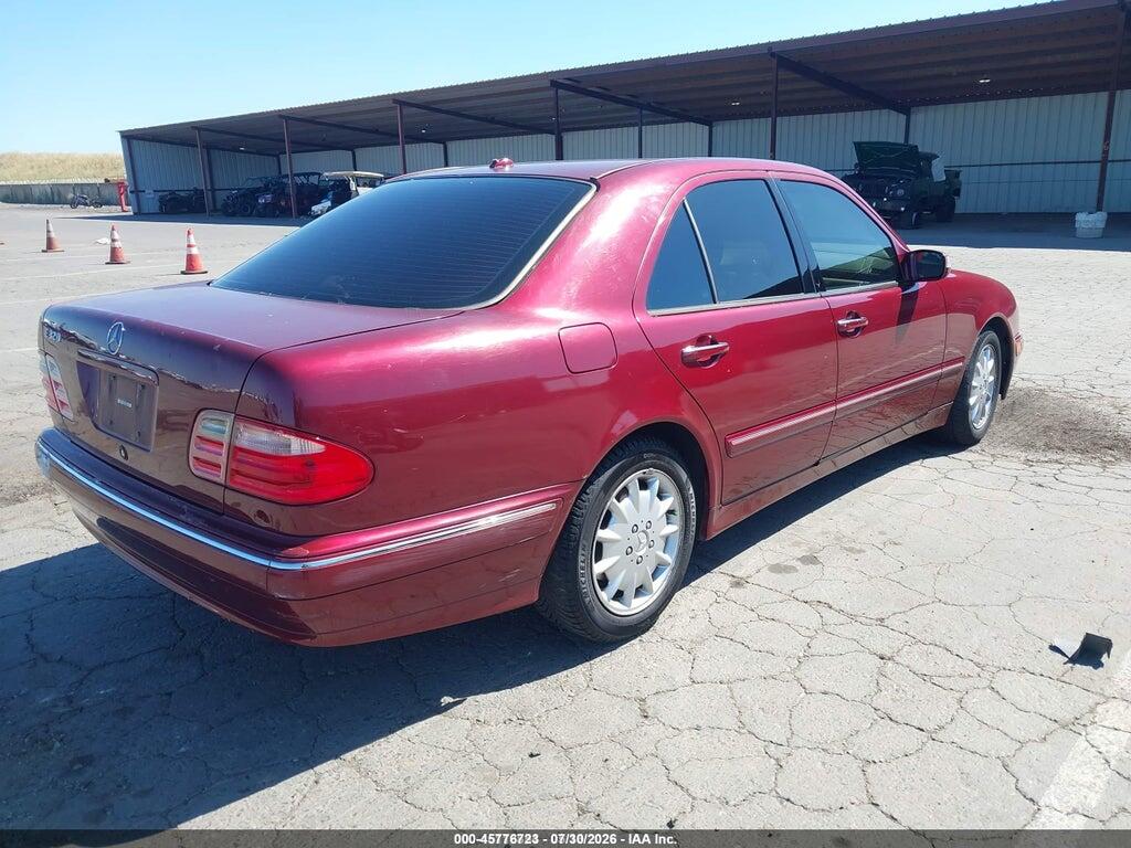 WDBJF65J51B317316 2001 MERCEDES-BENZ E 320 photo no. 4