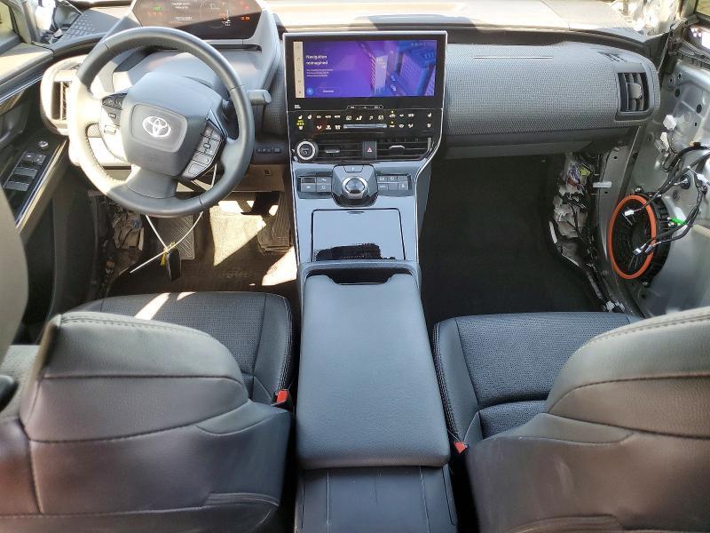 2023 TOYOTA BZ4X LIMITED — Фото 8 из 14