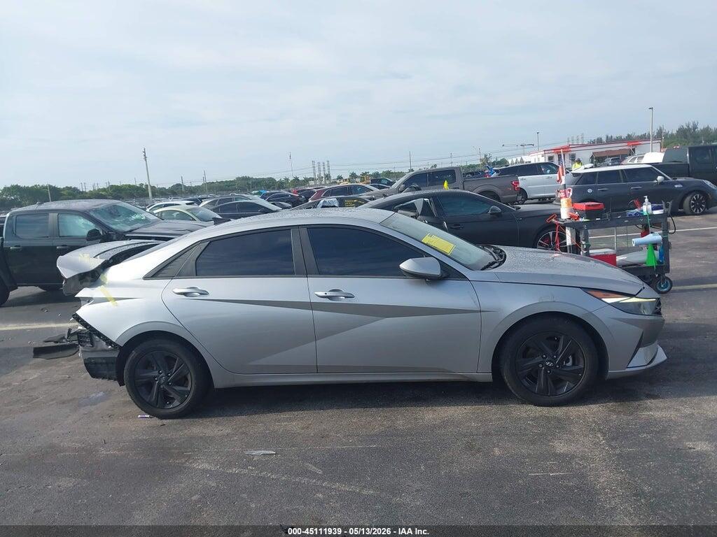 2022 HYUNDAI ELANTRA SEL — Фото 13 из 16