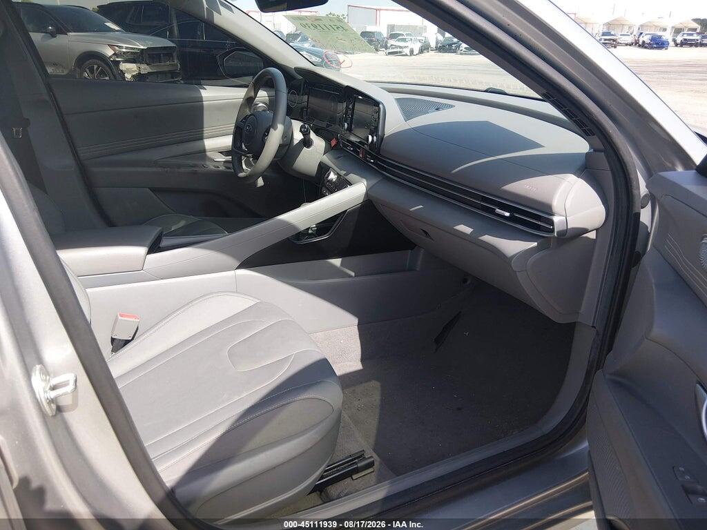 2022 HYUNDAI ELANTRA SEL — Фото 5 из 16