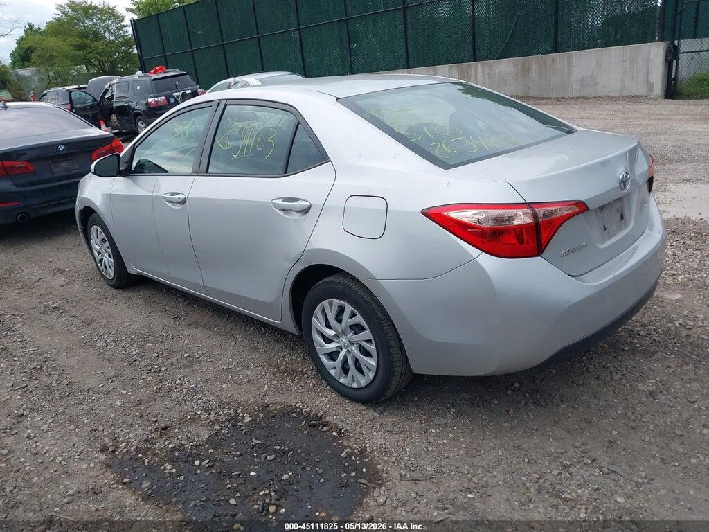5YFBURHE3KP863188 2019 TOYOTA COROLLA photo no. 3