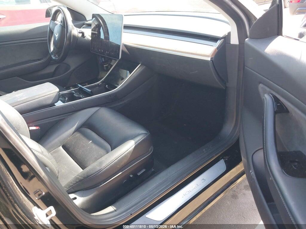 5YJ3E1EB1JF127227 2018 TESLA MODEL 3 photo no. 5