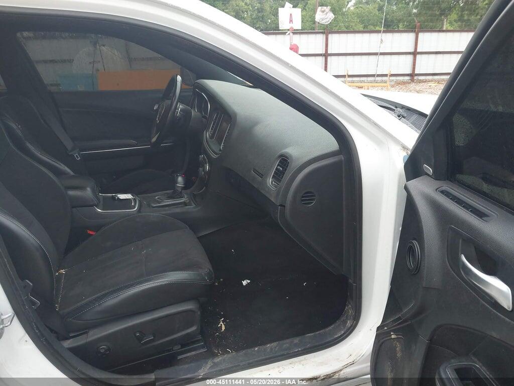 2C3CDXCT5FH857391 2015 DODGE CHARGER photo no. 5