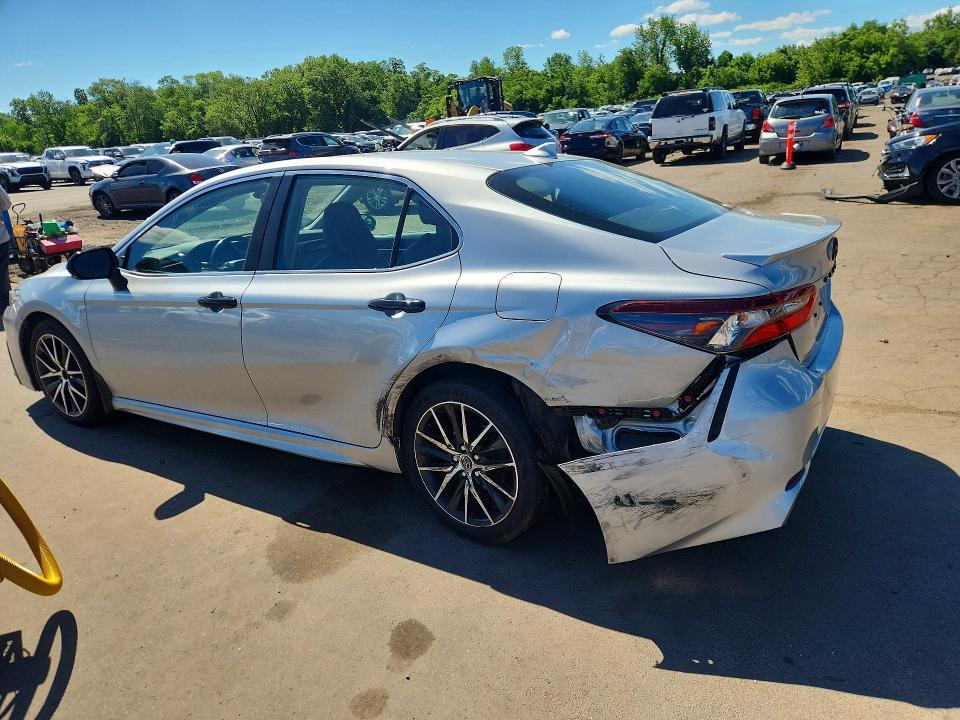 2023 TOYOTA CAMRY SE — Фото 2 из 12