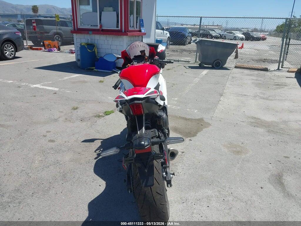 JYARM60Y3TA000301 2026 YAMAHA YZFR7 photo no. 6