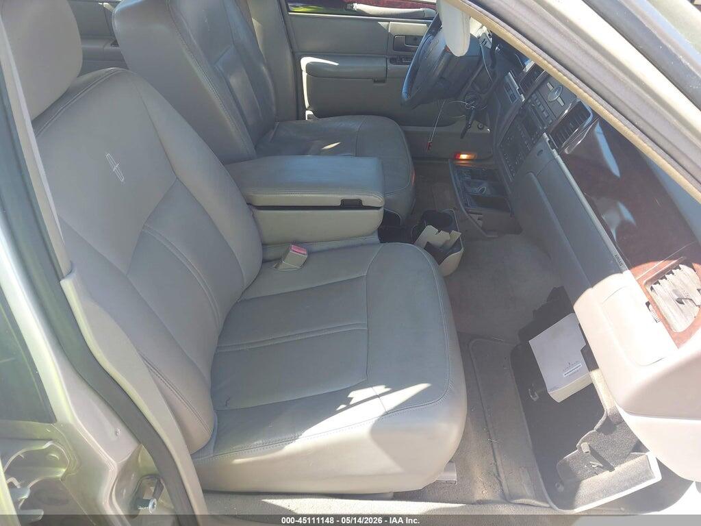1LNHM82W77Y628488 2007 LINCOLN TOWN CAR photo no. 5