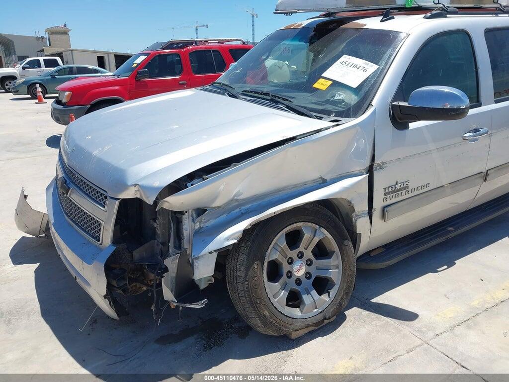 3GNMCEE08CG199174 2012 CHEVROLET AVALANCHE 1500 photo no. 6